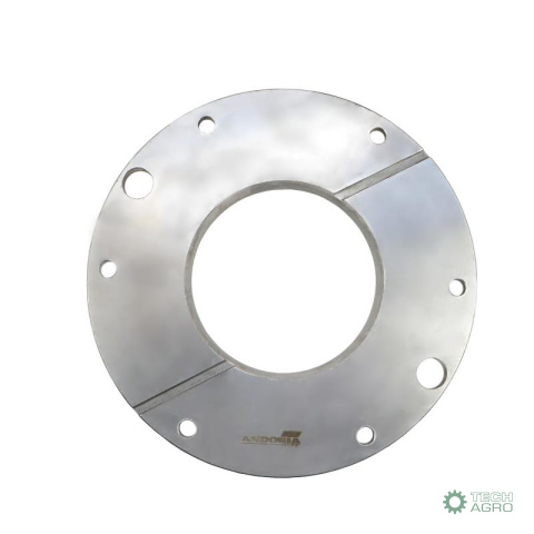 Pokrywa prawa mechanizmu różnicowego Ursus C-385 ANDORIA - MOT Pokrywa prawa mechanizmu różnicowego Ursus C-385 ANDORIA - MOT