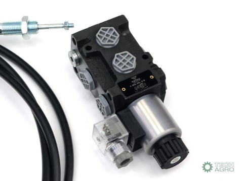 Zestaw do Ładowacz TUR -Rozdzielacz 40L2-sekcyjny + Elektrozawór + Joystick z przyciskiem + Elementy złączne + Linki na kulkę 20