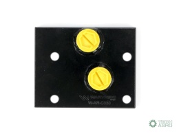 Adapter zewnętrznego rozdzielacza w ciągniku rolniczym Ursus C-330 Waryński